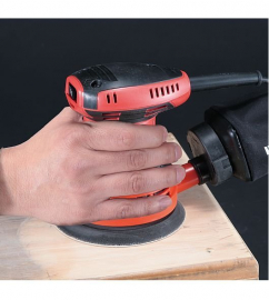 Maktec by Makita ekscentricna brus.MT924
